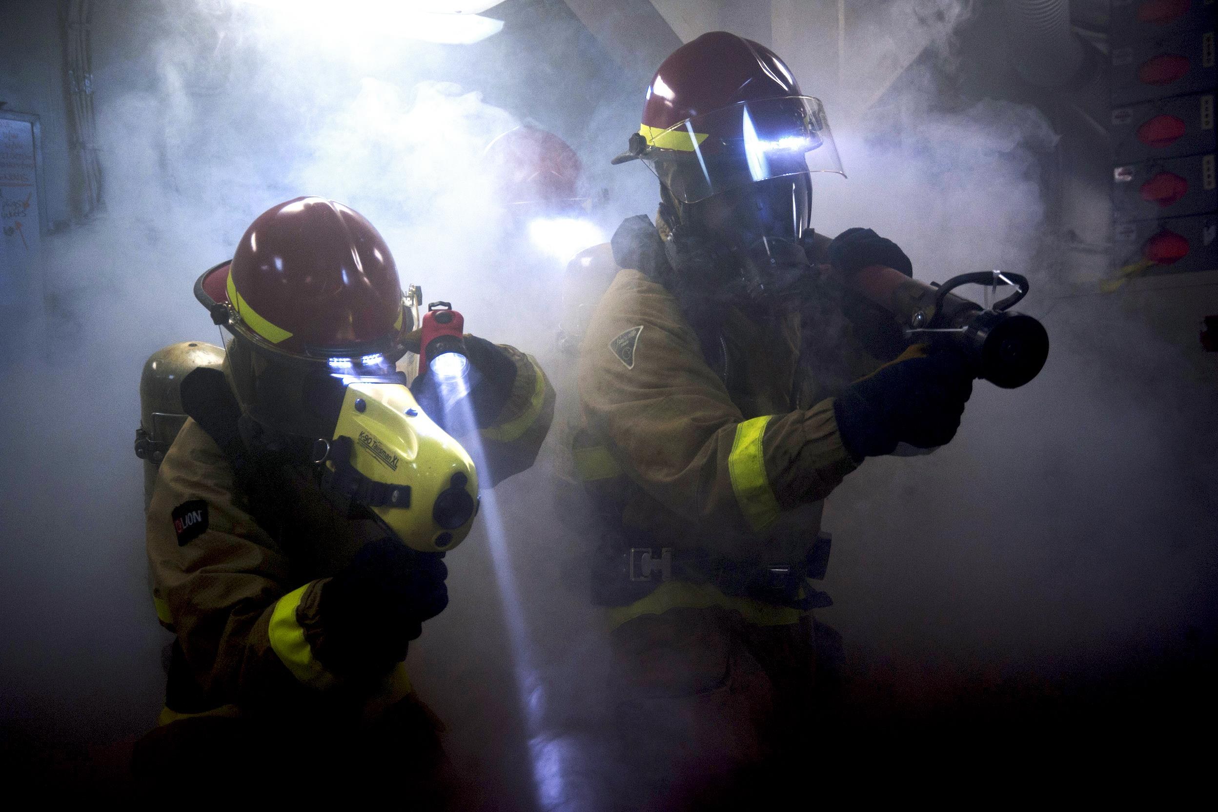 FW-MG: Aktivierung des automatischen Feueralarmsystems im Vitusbad - Deutsche Einzeltitelkämpfe im Lebensrettungssport mussten zweimal kurz pausieren