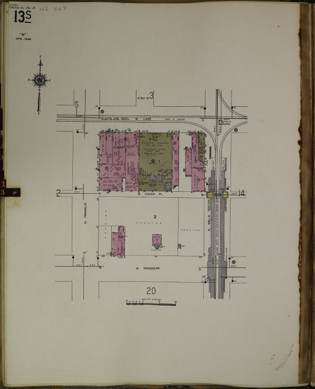 Offenes Buch mit einer detaillierten Stadtkarten-Illustration auf der linken Seite und dichtem Text und Plänen auf der rechten Seite.