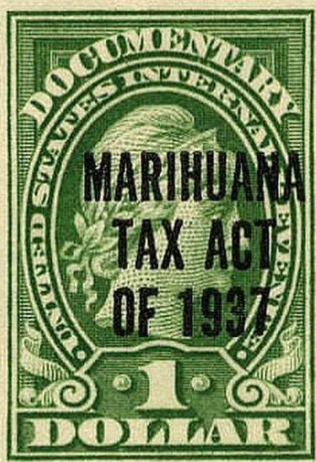 Grüner Stempel mit 'Marihuana-Steuergesetz von 1937' darauf.