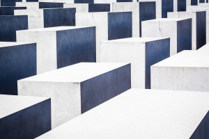 Nach Entscheidung gegen NRW: Liminski unterstützt weiterhin Yad Vashem