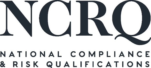 Weißer Hintergrund mit zentriertem fetten schwarzen Text "National Compliance & Risk Qualifications" in einer modernen Schriftart, umgeben von einem dünnen schwarzen Rand.