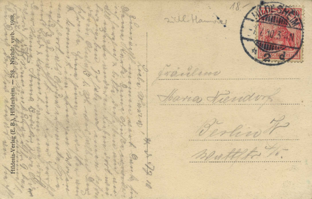 Alte Postkarte mit einem roten deutschen Stempel von 1908, adressiert an Österreich, mit handgeschriebener Text.
